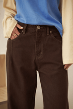 Load image into Gallery viewer, CERES LIFE - DEMI BARREL JEAN / bitter choc