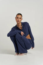 Load image into Gallery viewer, SUMMI SUMMI - OS BLAZER / navy pinstripe