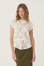 Load image into Gallery viewer, ROWIE - ALLIE PEPLUM BLOUSE / creme lace