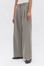 Load image into Gallery viewer, ASSEMBLY - ARIA WIDE LEG PANT in ASH