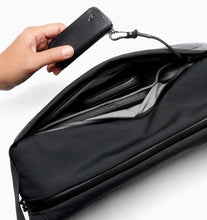 Load image into Gallery viewer, BELLROY - VENTURE SLING 9L / BLACK