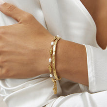 Load image into Gallery viewer, ARMS OF EVE HELIOS  CUFF in Gold