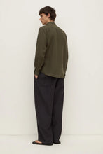 Load image into Gallery viewer, ASSEMBLY - EVERYDAY MENS L/S LINEN SHIRT Dark Military