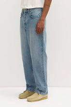 Load image into Gallery viewer, ASSEMBLY - MENS RELAXED JEAN - INDIGO FADE