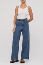 Load image into Gallery viewer, ZULU & ZEPHYR - SIGNATURE RELAXED STRAIGHT JEAN / indigo