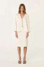 Load image into Gallery viewer, ROWIE - ATTA JACQUARD TANG SHIRT - IVORY FLORAL