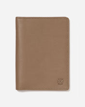 Load image into Gallery viewer, STITCH & HIDE - ATLAS PASSPORT COVER