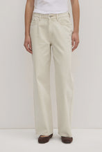 Load image into Gallery viewer, ASSEMBLY - WOMENS RELAXED JEAN / CHALK