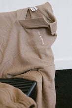 Load image into Gallery viewer, ZULU & ZEPHYR - COLLARED SPORT SWEATSHIRT / olive