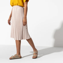 Load image into Gallery viewer, BIRKENSTOCK - ARIZONA SFB TAUPE SUEDE LEATHER