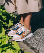 Load image into Gallery viewer, EKN - LARCH SNEAKER / FRENCH VANILLA LEATHER