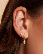 Load image into Gallery viewer, ARMS OF EVE - CORDELIA PEARL EARRINGS