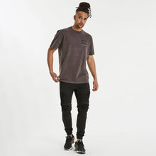 Load image into Gallery viewer, NENA & PASADENA - TRANSFER RELAXED TEE - PIGMENT SHALE BROWN