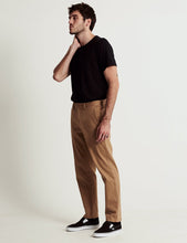 Load image into Gallery viewer, MR SIMPLE - STANDARD CHINO - KHAKI