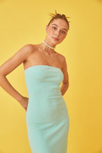 Load image into Gallery viewer, SUMMI SUMMI - STRAPLESS A LINE MIDI DRESS in sky blue
