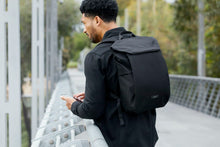 Load image into Gallery viewer, BELLROY - MELBOURNE BACKPACK -MELBOURNE BLACK