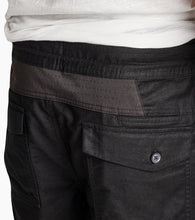 Load image into Gallery viewer, ROARK - LAYOVER 2.0 SHORT - Black