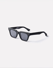 Load image into Gallery viewer, EPOKHE - STEREO X EITHAN OSBORNE - MATTE BLACK/BLACK POLARISED