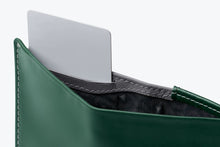 Load image into Gallery viewer, BELLROY - NOTE SLEEVE RACING GREEN