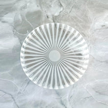 Load image into Gallery viewer, GUZZINI DOLCEVITA - ROUND TRAY MOTHER OF PEARL
