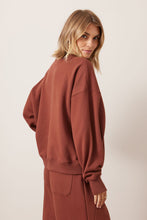 Load image into Gallery viewer, CERES LIFE - QUINN SLOUCHY CREW / BURNT TOFFEE
