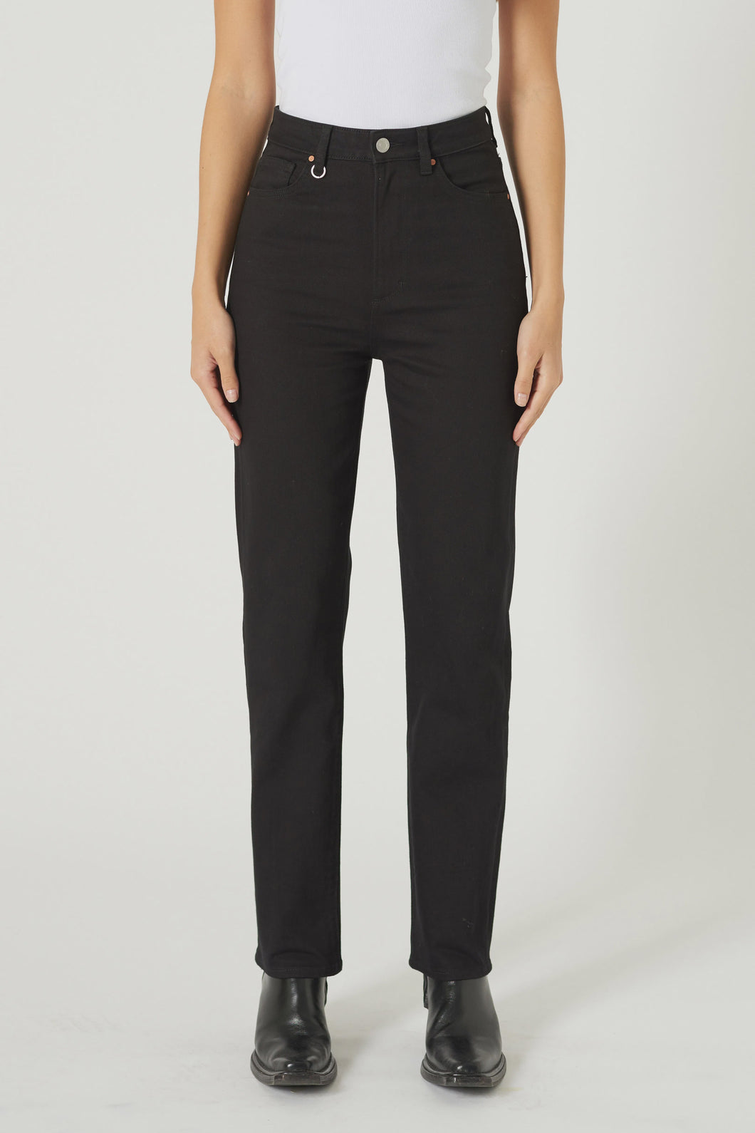 NEUW DENIM - NICO STRAIGHT in STAY BLACK