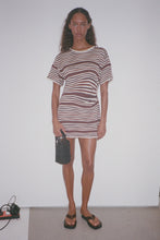 Load image into Gallery viewer, ZULU &amp; ZEPHYR - T-SHIRT KNIT DRESS / chocolate
