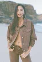 Load image into Gallery viewer, ZULU &amp; ZEPHYR - RECYCLED DENIM JACKET / cocoa
