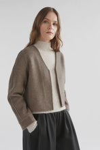 Load image into Gallery viewer, ELK - SESA JACKET / latte
