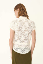Load image into Gallery viewer, ROWIE - ALLIE PEPLUM BLOUSE / creme lace
