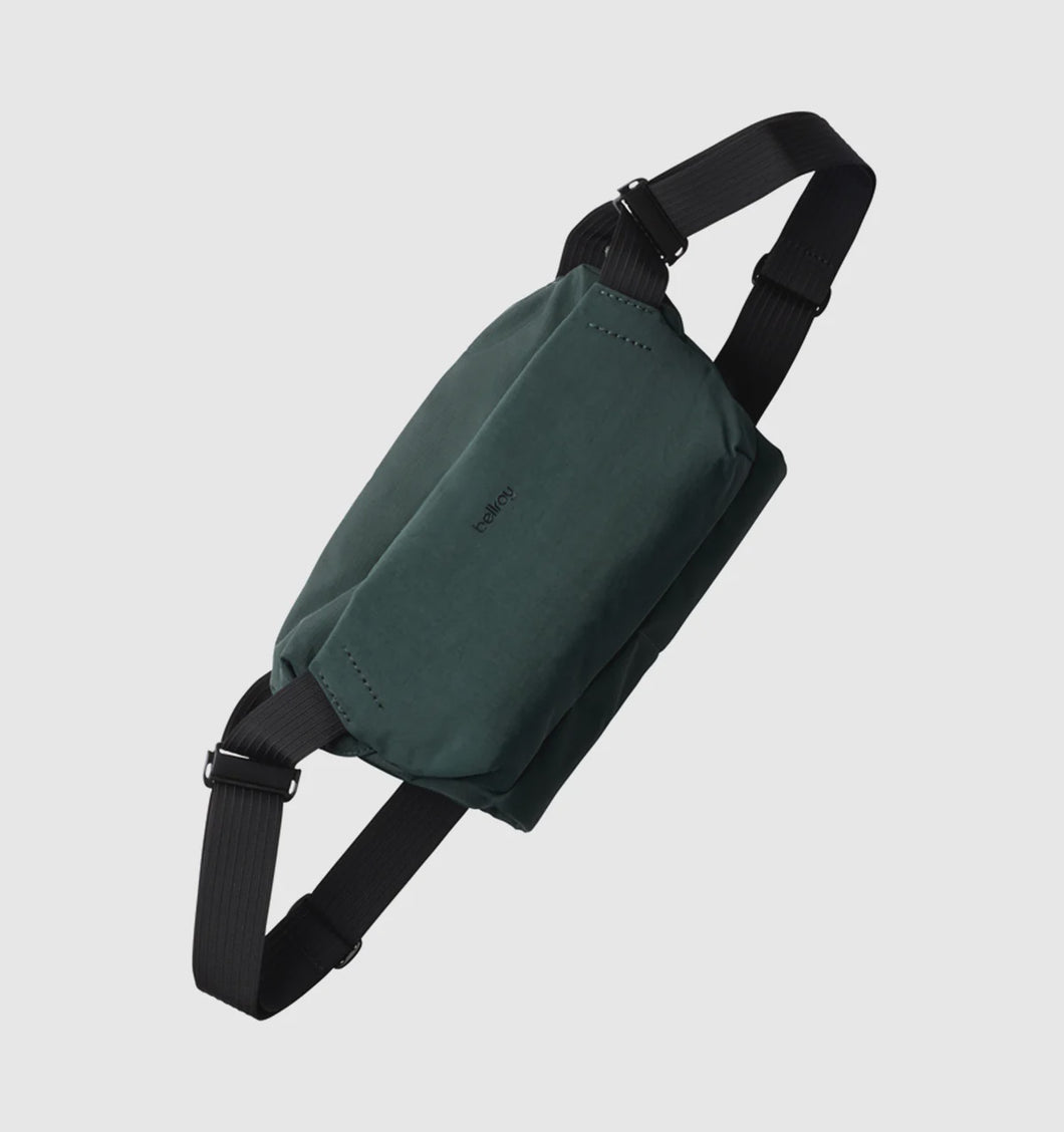 BELLROY VENTURE SLING 9L - DEEP OCEAN