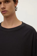 Load image into Gallery viewer, ASSEMBLY - BILLIE COTTON HEMP L/S TEE - washed black
