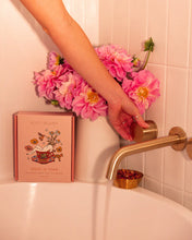 Load image into Gallery viewer, BOPO - STEEP &amp; SOAK BLUSHING BATH TEE
