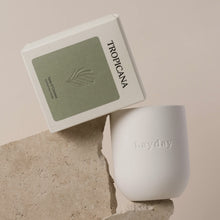 Load image into Gallery viewer, LAYDAY CANDLE - TROPICANA / Lime &amp; Coconut
