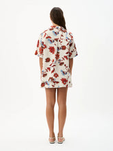 Load image into Gallery viewer, ROAME - CRUZ SHIRT / cactus bloom
