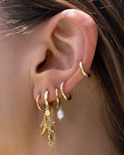 Load image into Gallery viewer, ARMS OF EVE - CORDELIA PEARL EARRINGS
