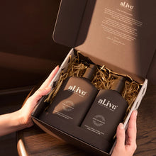 Load image into Gallery viewer, ALIVE - TRANSFORMATIVE BATHROOM  DUO   "XMAS"  EDITON 26 vanilla cream &amp; tonka bean
