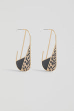 Load image into Gallery viewer, ELK - MOND HOOP EARRINGS
