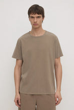 Load image into Gallery viewer, ASSEMBLY - ELIJAH TEE / Dark Sand
