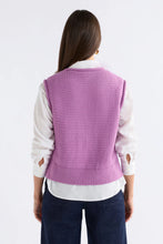 Load image into Gallery viewer, ELK - NAYA VEST in violet
