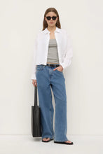 Load image into Gallery viewer, ASSEMBLY - LILAH LINEN BOXY SHIRT in WHITE
