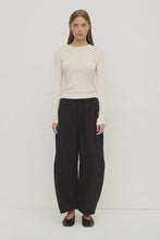Load image into Gallery viewer, ASSEMBLY - LOLA BARREL PANT / black
