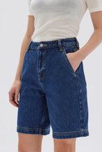 Load image into Gallery viewer, ASSEMBLY - LONGLINE DENIM SHORT /heritage blue
