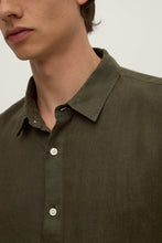 Load image into Gallery viewer, ASSEMBLY - EVERYDAY MENS L/S LINEN SHIRT Dark Military
