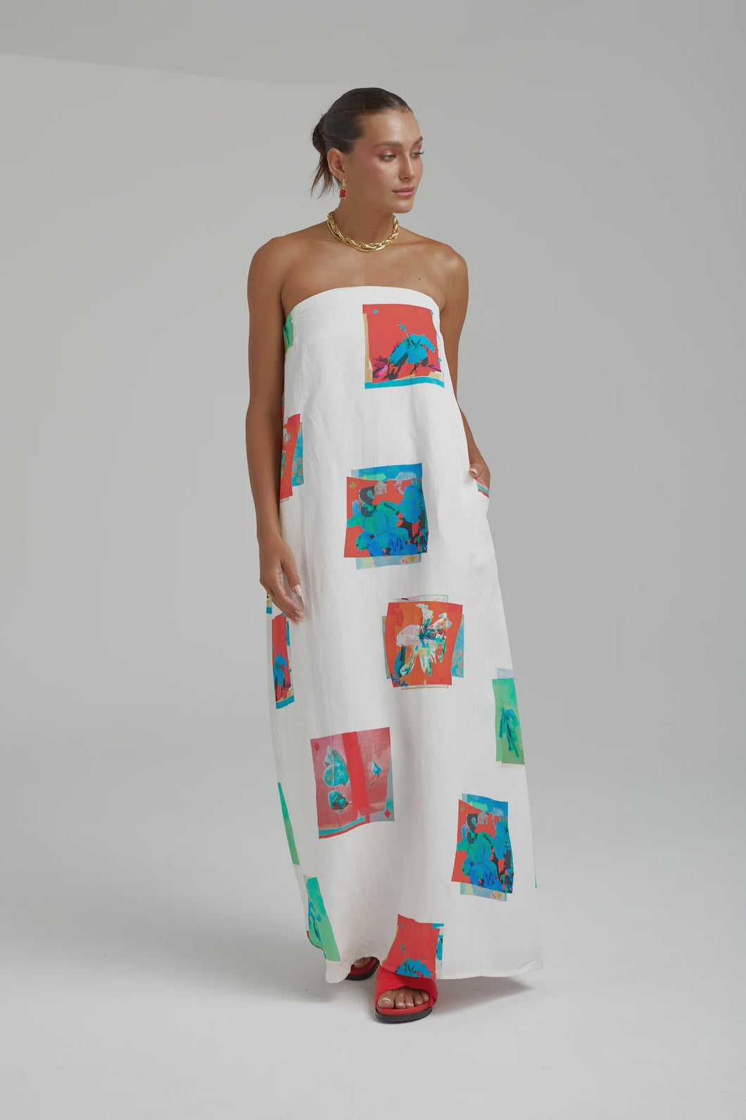 SUMMI SUMMI - STRAPLESS MAXI DRESS in MONTAGE WHITE