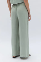 Load image into Gallery viewer, ASSEMBLY - NILSA LINEN PANT - NETTLE
