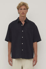 Load image into Gallery viewer, ASSEMBLY - RAINE SHORT SLEEVE SHIRT / Navy
