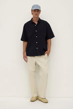Load image into Gallery viewer, ASSEMBLY - RAINE SHORT SLEEVE SHIRT / Navy

