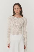 Load image into Gallery viewer, ROWIE THE LABEL - SAMANTHA CLOVER LACE TOP / creme
