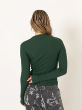 Load image into Gallery viewer, SUMMI SUMMI - CUT OUT L/S TOP in Forest
